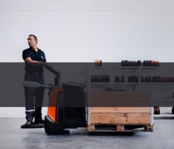 Rychlá přeprava palet pomocí paletového vozíku Toyota 