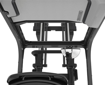 Elektrický vysokozdvižný vozík Toyota Traigo48 s vynikajícím výhledem přes stožár