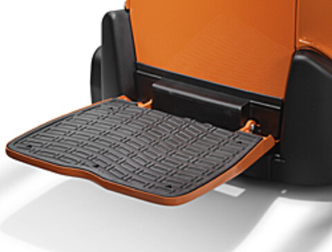 Sklopná stupačka řidiče